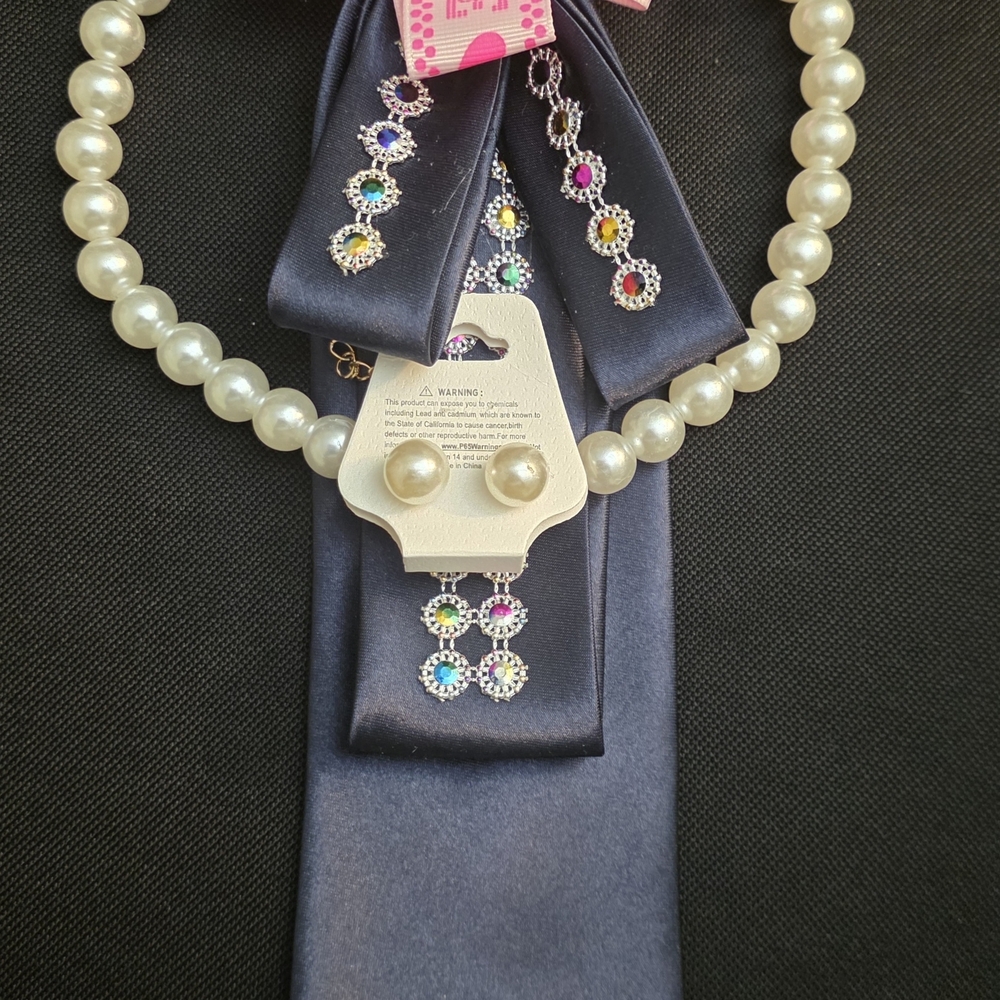 Elegant Pearl Necktie Necklace with Colorful Gem Accents
